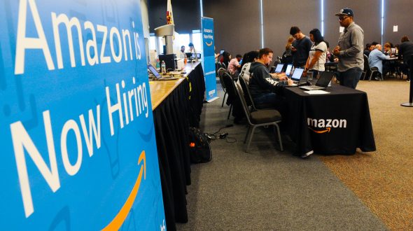 Amazon expands US workforce by 100,000